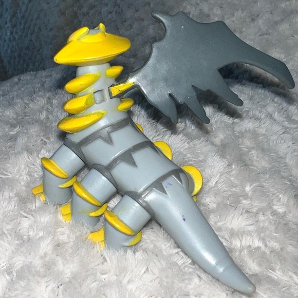 Pokemon Jakks Pacific Figure - Giratina, 2008, Rare, Missing Wing 2” - Picture 4 of 10